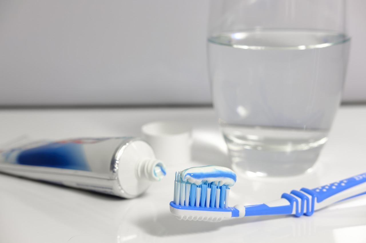 Вредная зубная паста: какие ингредиенты вредны?